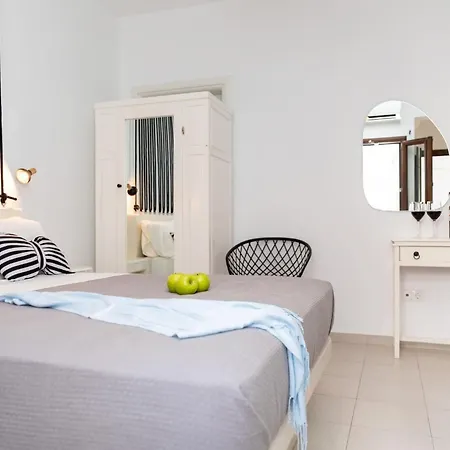 Villa Naxos Center Superior Quadruple Balcony *