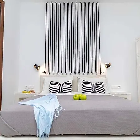 Naxos Center Superior Quadruple Balcony Вилла *